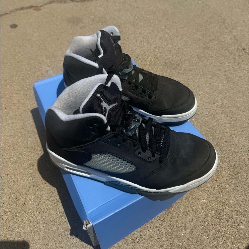 Jordan 5 retro Moonlight (2021)